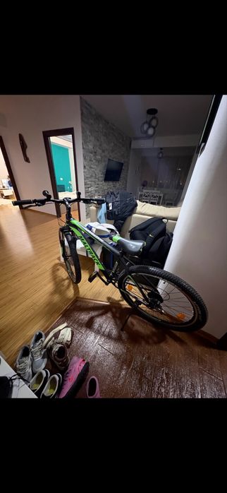 Bicicleta naltrack cu suspensie fata si frane pe disc