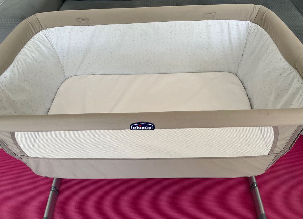 Бебешка кошара Chicco Next to me Next2me + подарък бебешко юрганче