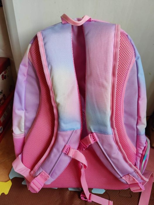 Детска чанта-раничка за момиченце!