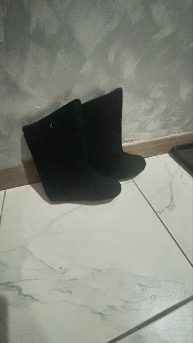 Продам детские валенки 28-30 р, за 2000, торг