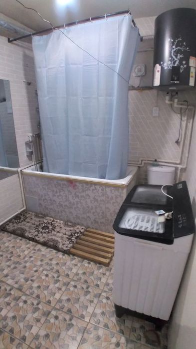 Uy sotiladi.tez va arzon barcha qulayliklarga ega