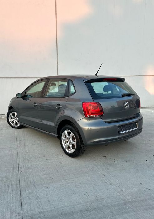 VOLKSWAGEN Polo 2012 — imagine 3