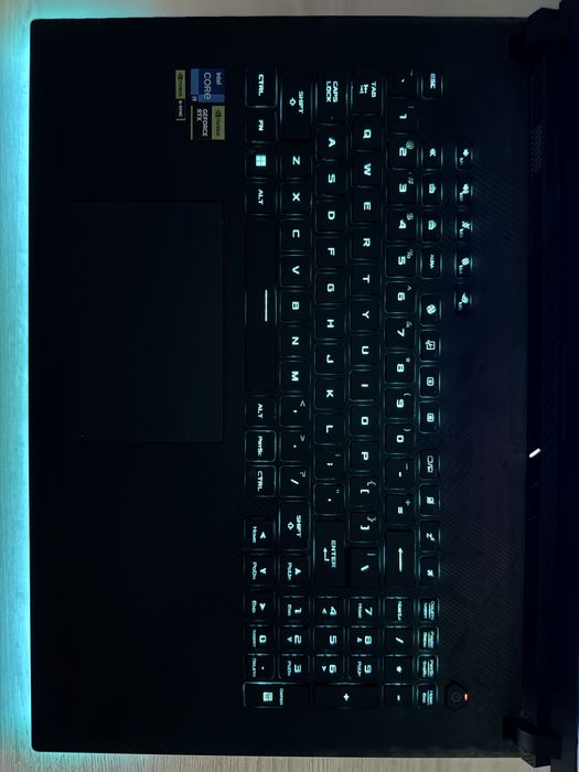 Asus Rog Scar 18 i9-14900HX RTX-4080 12Gb 32/1Tb