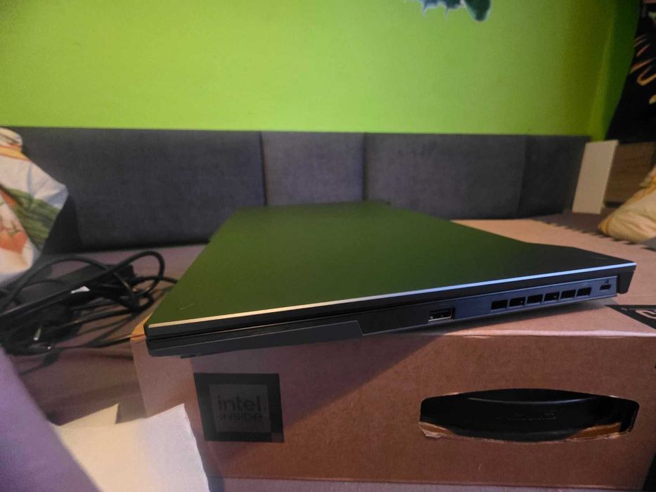 Laptop de gaming NOU - Asus TUF F15, Intel Core Ultra 9 270H - NVIDIA RTX 5060 8GB - 32GB RAM