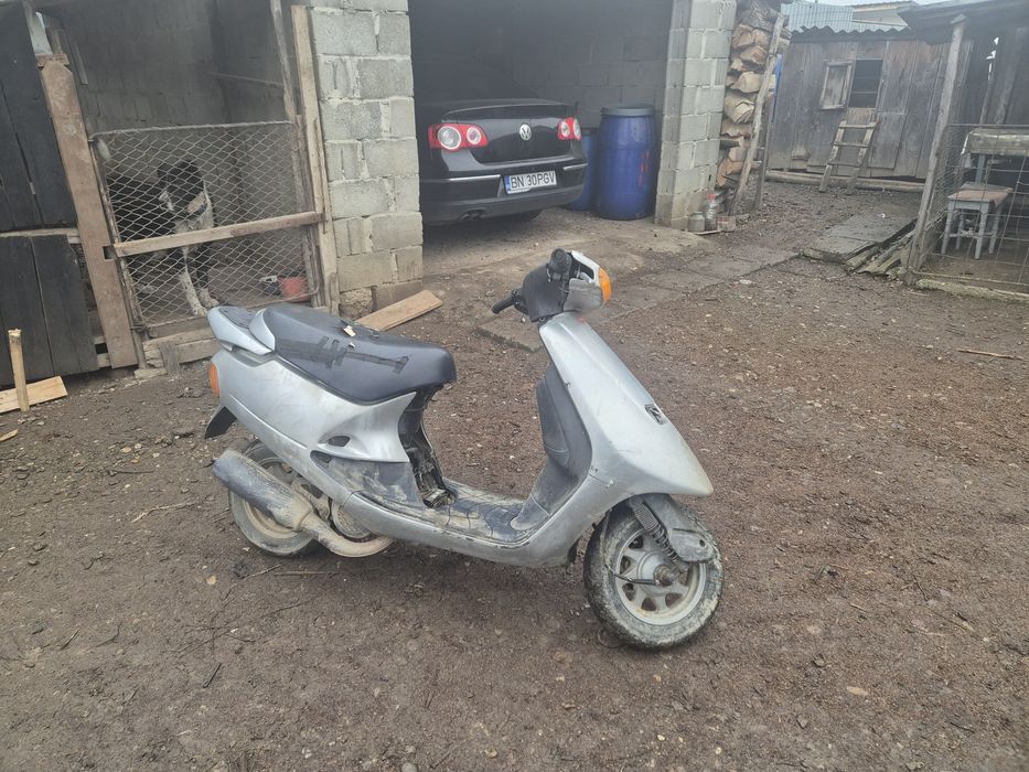 Vând scuter stare buna