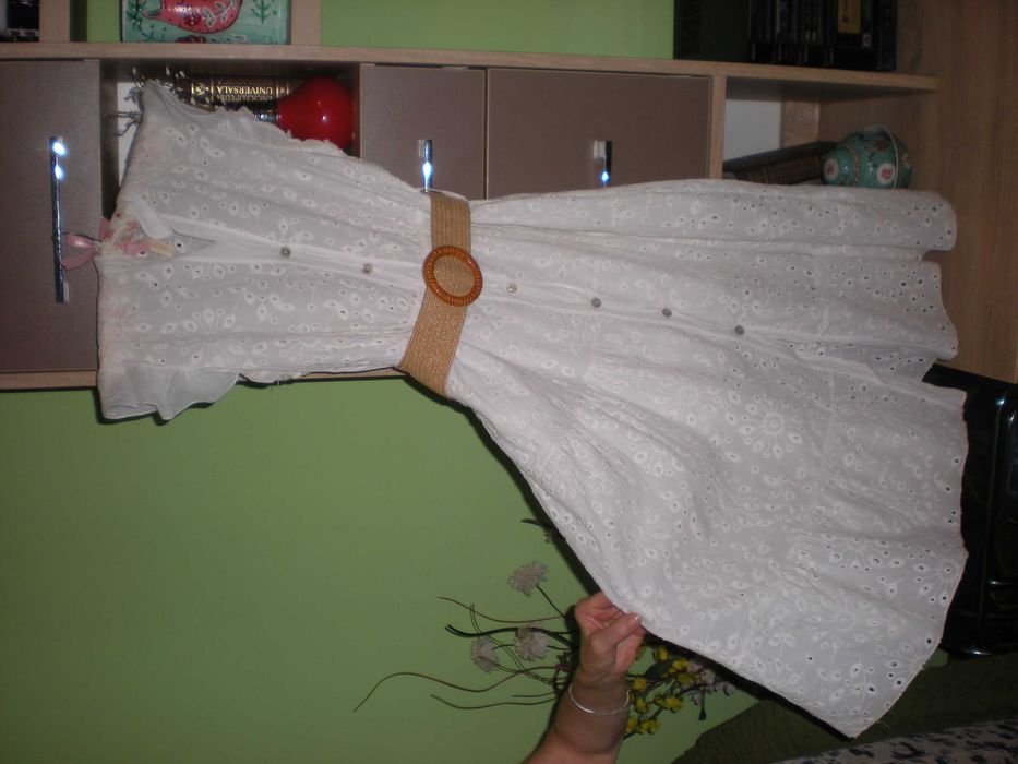 Rochie vara din panza brodata  cu cordon