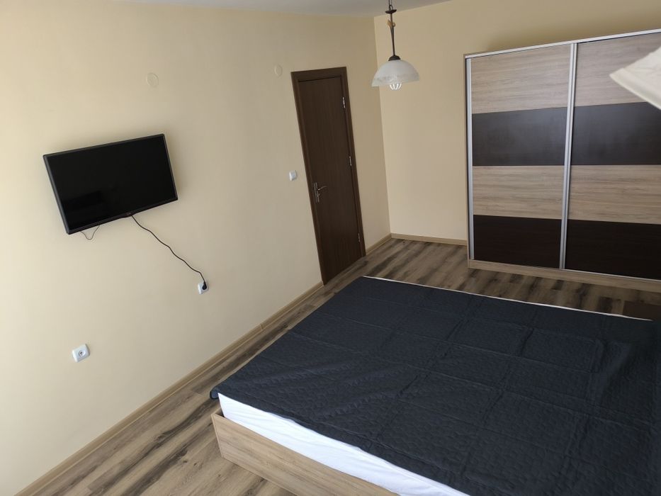 Дава се под наем Двустаен апартамент в Враца, Квартал 72 - 60 кв.м за 357 € - Снимка #5