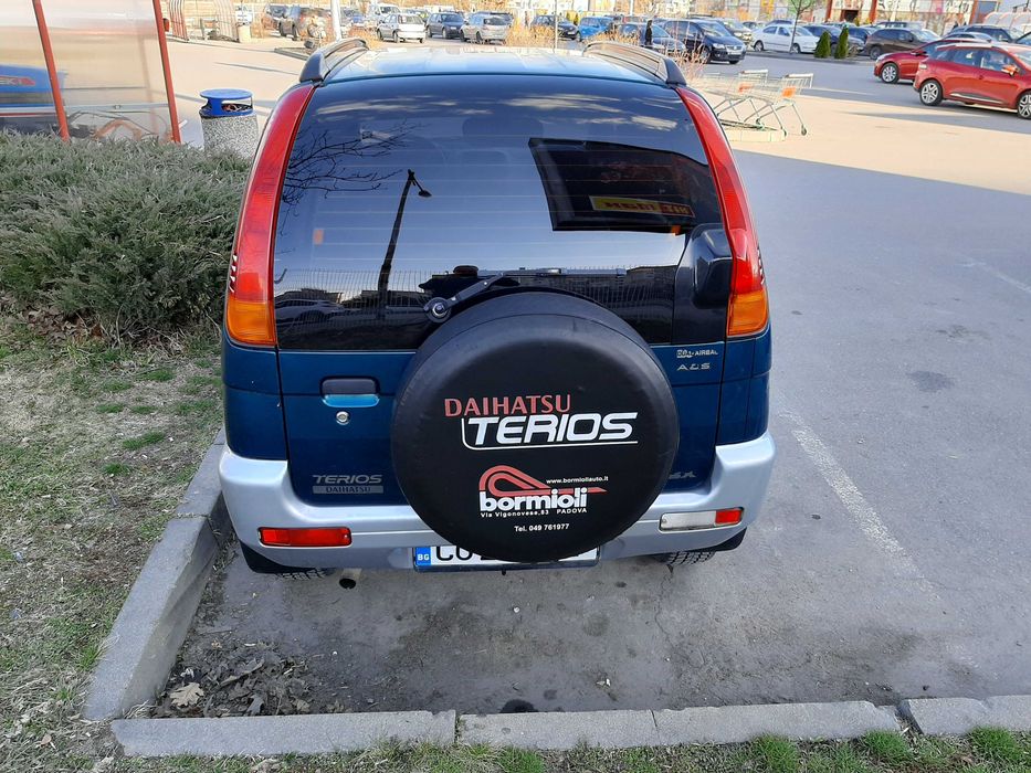 Продавам джип Дайхатсу Териус без аналог на българският пазар !