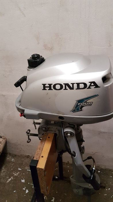 Извънбордов двигател Honda 2.3