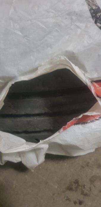 Продам летнию резину215/60/16