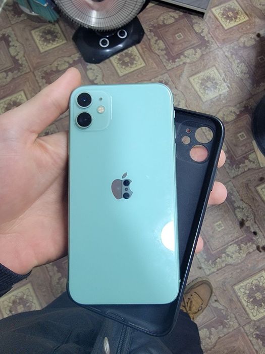 iphone 11  sotiladi 128
