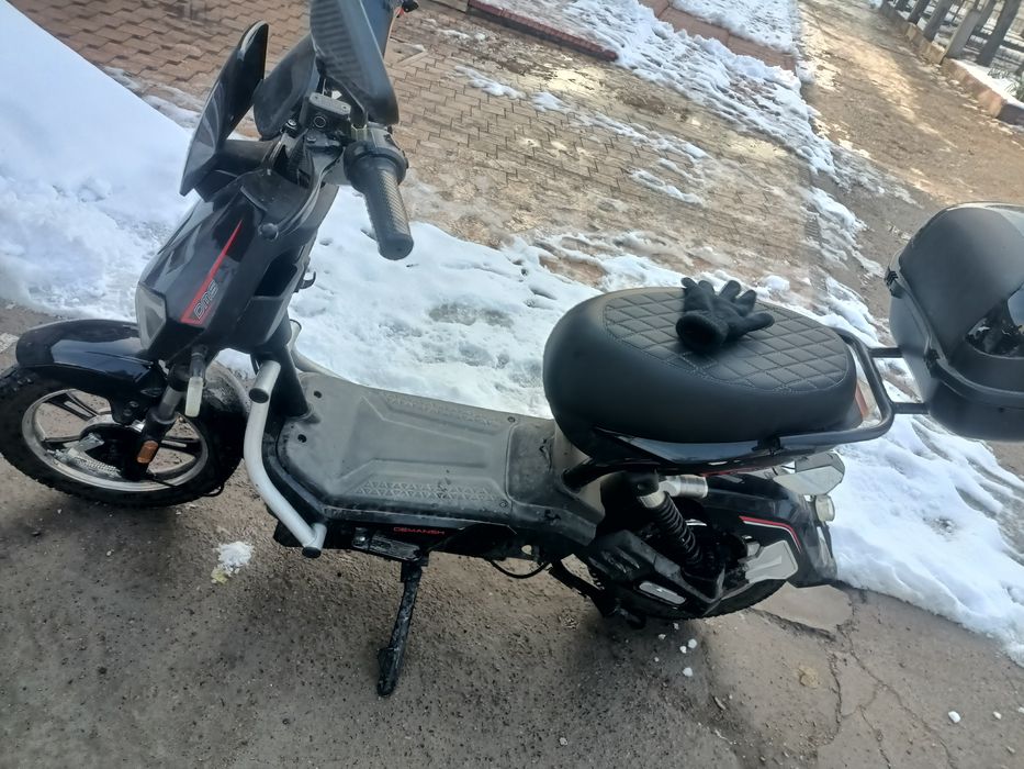 Skuter elektrli sotiladi demanish