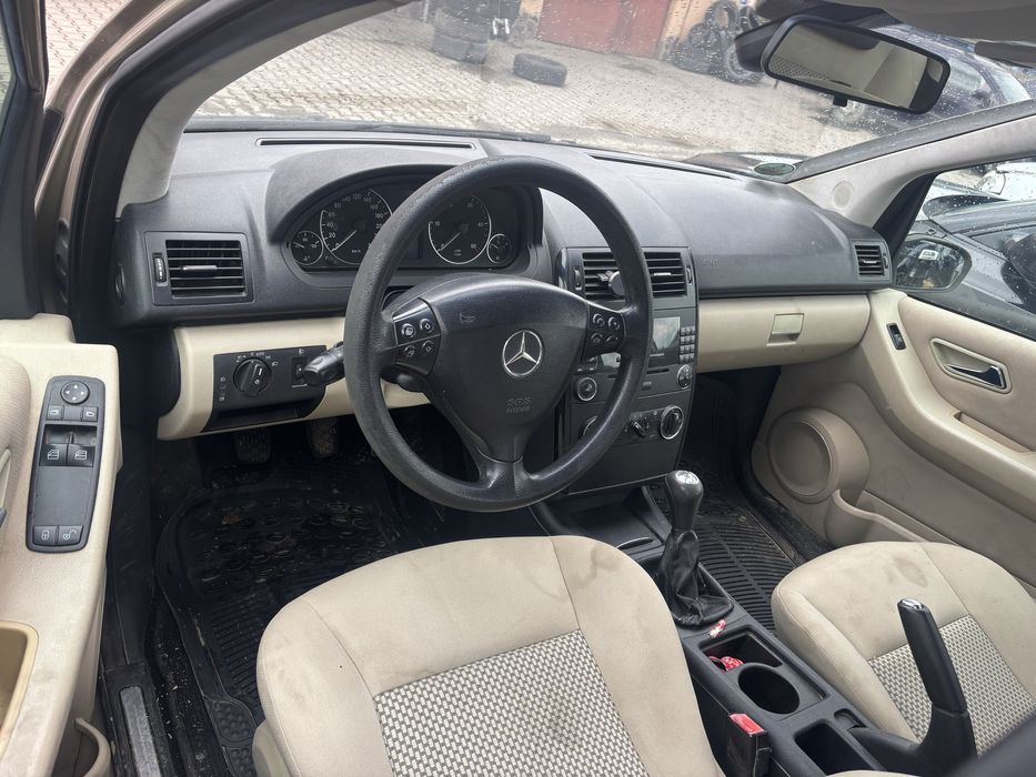 Bara fata far capota carlig Mercedes A-class w169