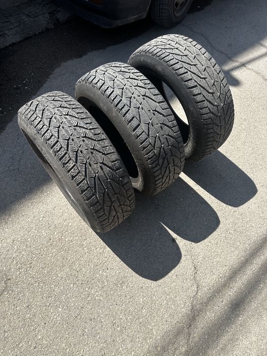 3 бр зимни гуми RIKEN 205/60/16