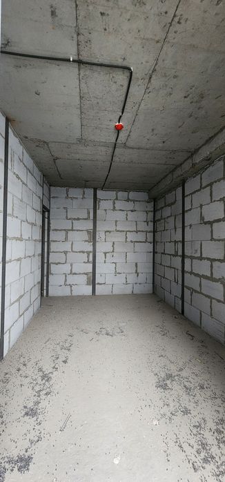 Юнусобод напротив 16кв ЖК Туркистон 1комнатная 39квм +5квм балкон