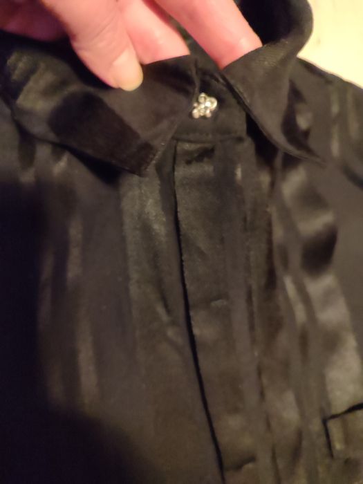 Дамски ризи, Кенсол, Юнона