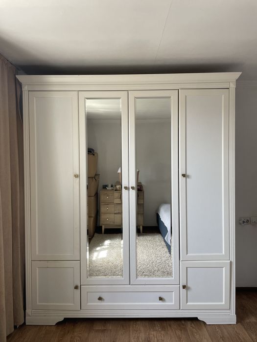 Продам шкаф в хорошем состоянии