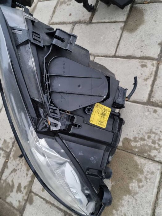 Faruri Bi Xenon BMW E92/E93 seria 3 NFL