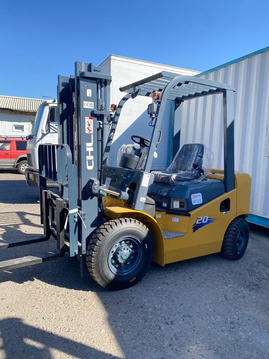 Вилочный погрузчик CHL CPCD20