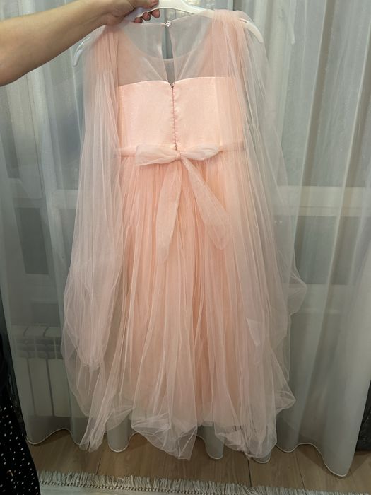 Платье со шлейфом