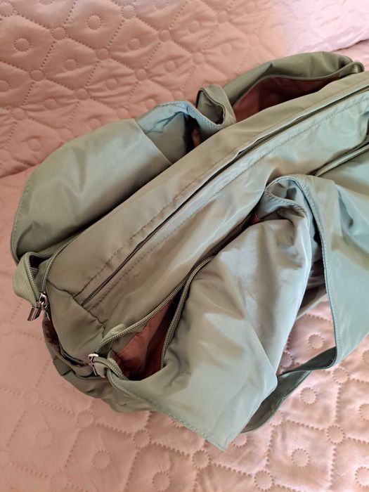 Дамска чанта – голяма,в  зелено, промазка, 100% непромокаема