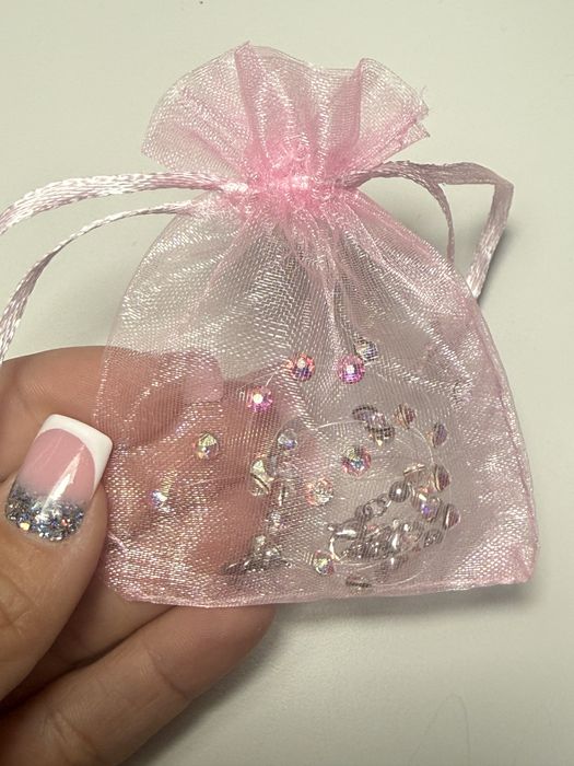 Бижута сваровски, колие, гривна  на нежна прозрачна корда.