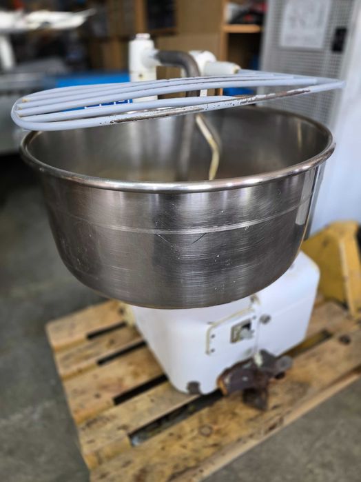 Malaxor profesional aluat DIOSNA – Cuva inox 135L (50-60 kg faina)