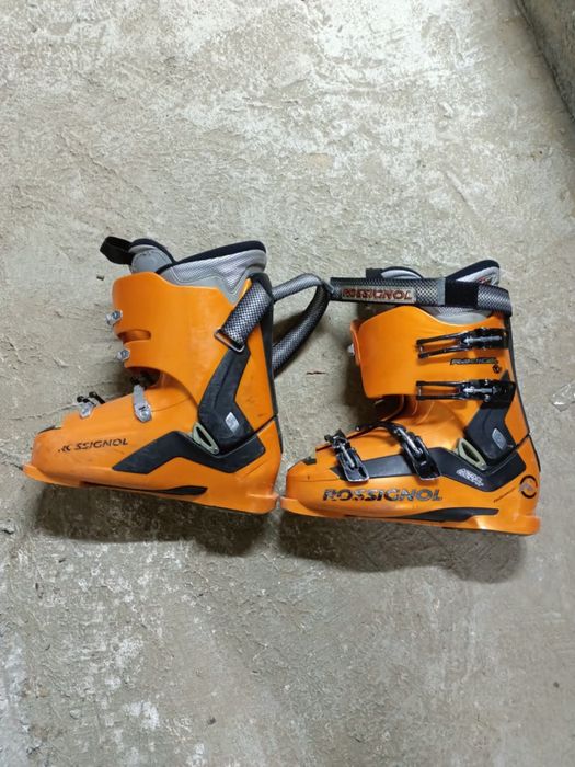 Продам лыжы с ботинками