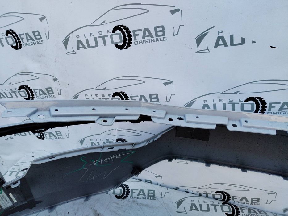 Bara fata Polestar 4 an 2023-2024-2025-2026