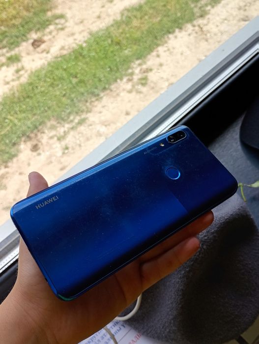 Продаю телефон HUAWEI P smart Z