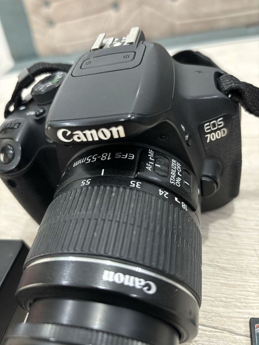 Canon 700D sotiladi