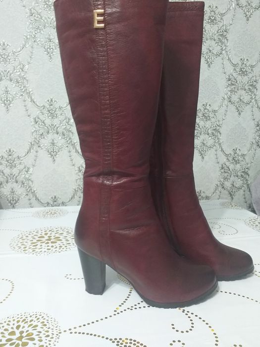 Продам сапоги,размер 38-39, цена 15000