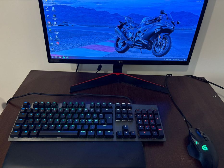 Tastatură mecanică Logitech G513 GX Brown – stare foarte bună, RGB