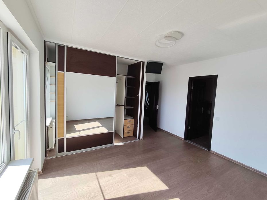 Apartament cu 4 camere, 112 mp + pod de 50 mp, 3 balcoane și 2 parcări – doar /mp | Preț total — fotografia 3
