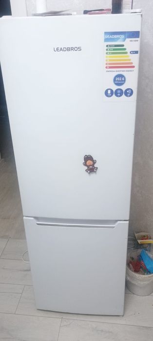 Холодильник  новый но он компактный