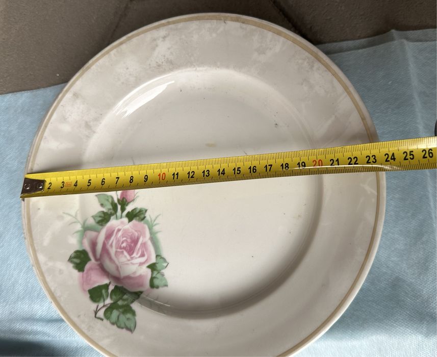 Продам посуду - тарелки.