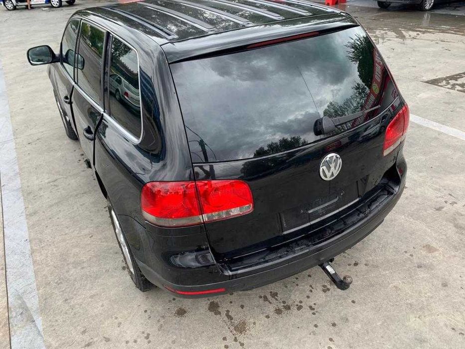 Dezmebrez  vw touareg 7L  2.5 TDI BAC/3.0 Casa /  Faruri/ bara /aripa/