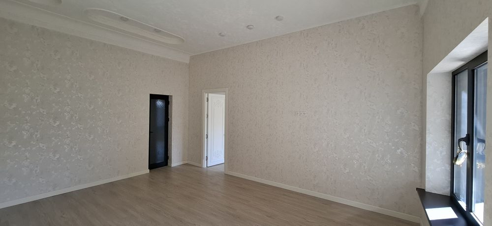 Yengi Remont qilingan uy sotiladi Nazarbe posttan 500 metr