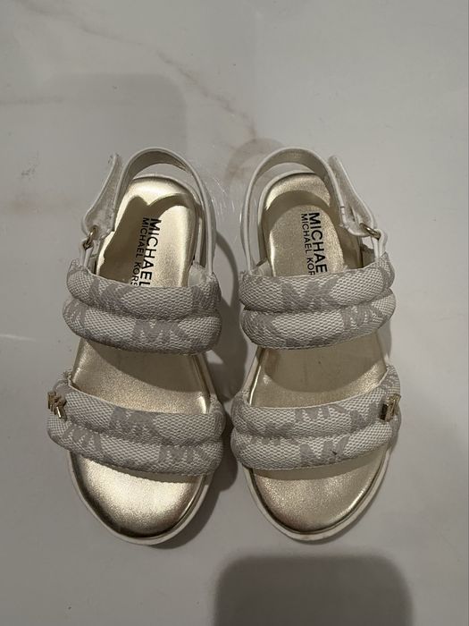 Обувки за момиче 24 номер Guess и H&M