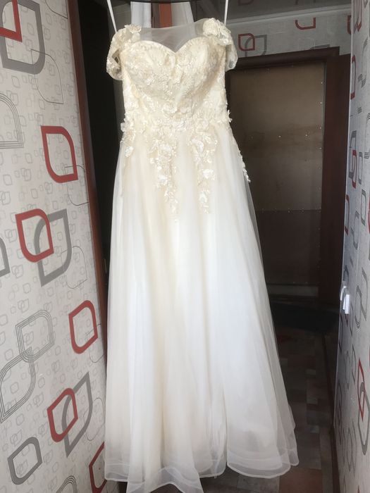 Продам платье