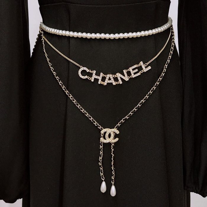 CHANEL *к*о*л*а*н