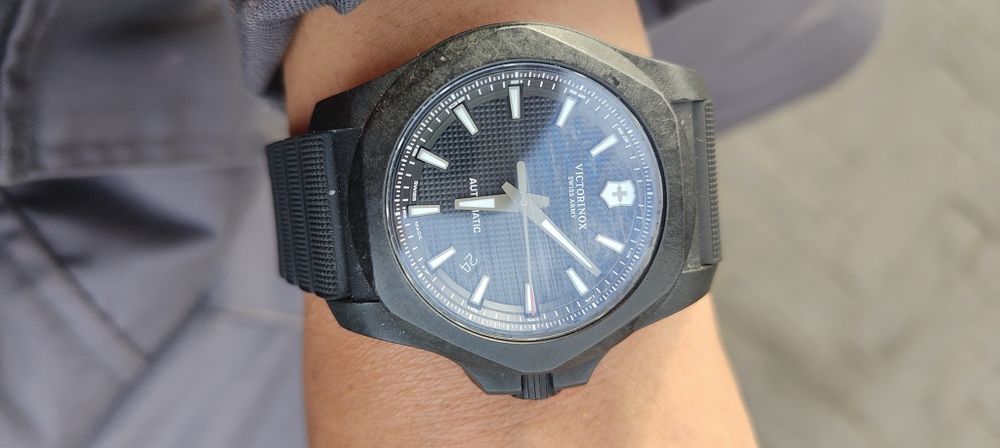 Victorinox swiss Army automatic