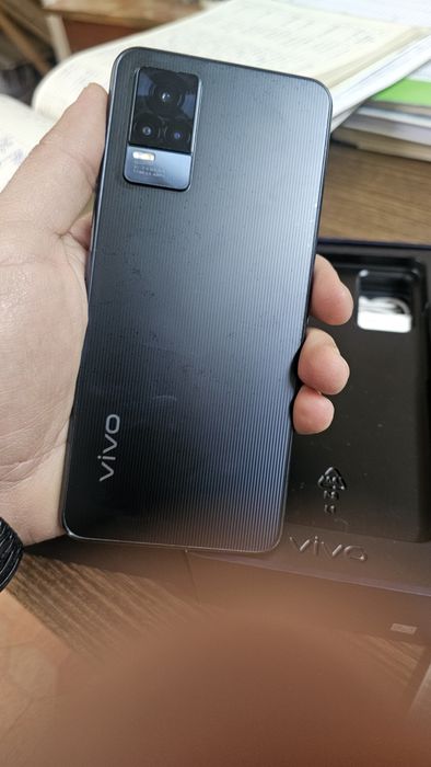 VIVO V21e sotiladi