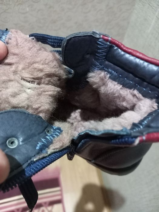 Продам сапоги для мальчиков