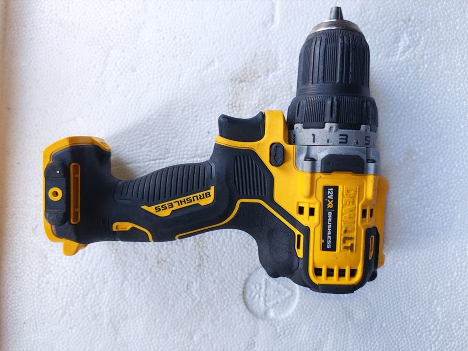 Bormașina dewalt