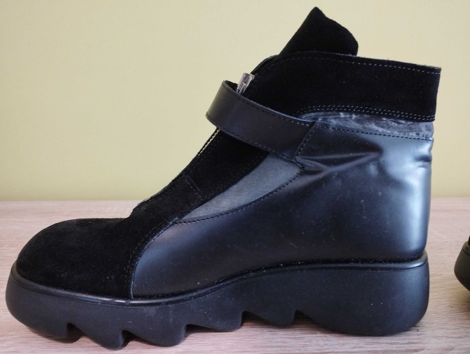 Нови дамски зимни обувки /номер 39/