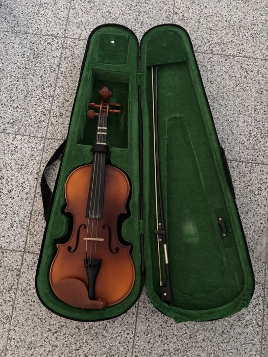 De vanzare vioară Thoman