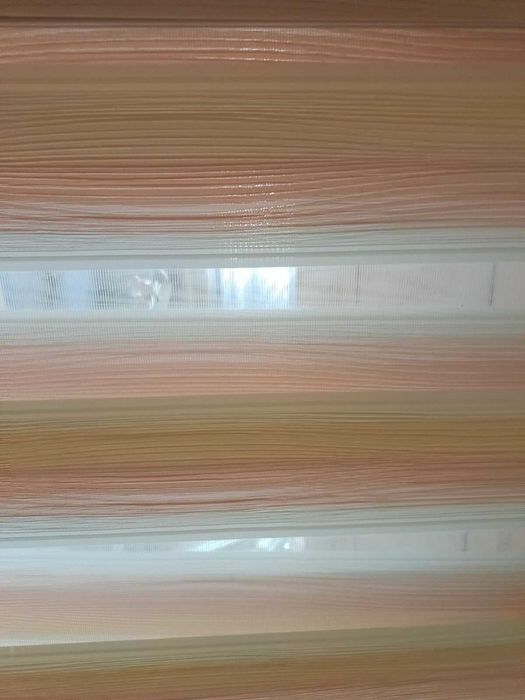 Продавам 4 бр Щори ден и нощ