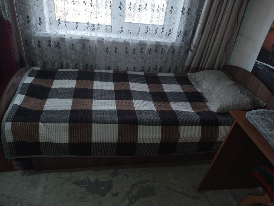 Продам кровать.В хорошем состояни.