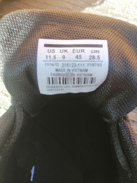 Продам кроссовки Asics 13 000 тг.